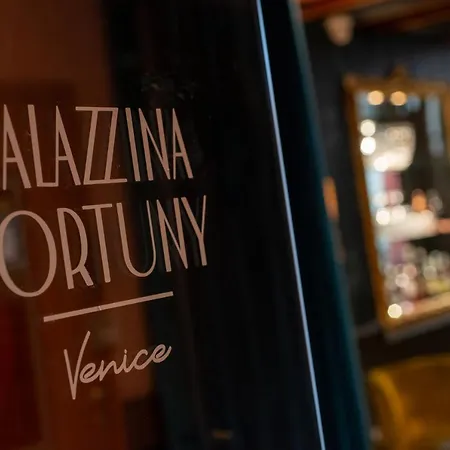 Palazzina Fortuny Oda ve Kahvaltı 3*