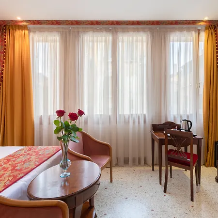 Bed & Breakfast Palazzina Fortuny Venice