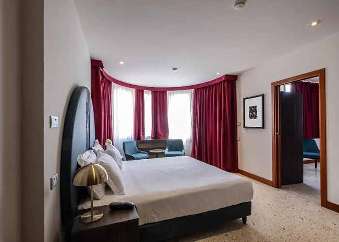 Palazzina Fortuny فندق مبيت وإفطار