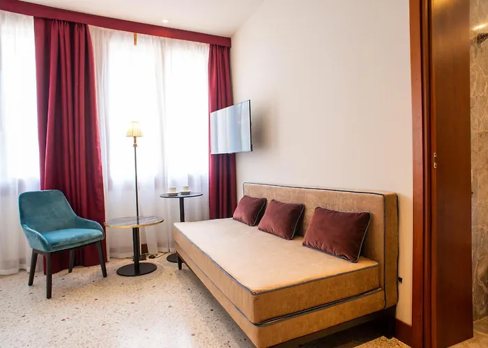 فندق مبيت وإفطار Palazzina Fortuny 4*