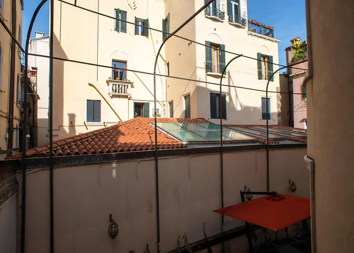 فندق مبيت وإفطار Palazzina Fortuny 4*