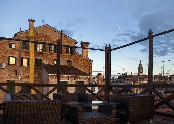 فندق مبيت وإفطار Palazzina Fortuny 4*