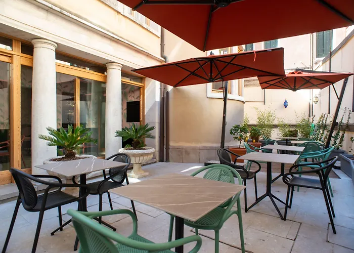 Palazzina Fortuny فندق مبيت وإفطار