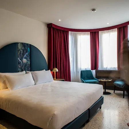 Palazzina Fortuny 4*