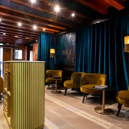 Bed & Breakfast Palazzina Fortuny 4*