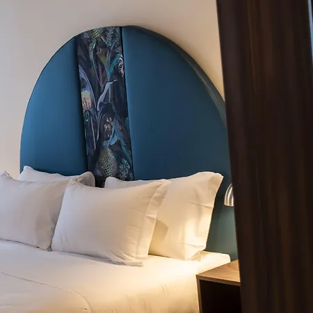 לינה וארוחת בוקר Palazzina Fortuny 4*